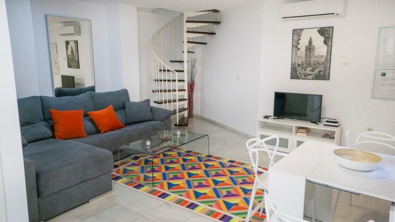 Rentalsevilla Espacioso Duplex En La Puerta Real Εξωτερικό φωτογραφία